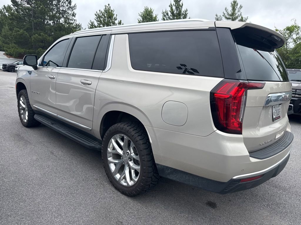 Used 2021 GMC Yukon XL SLT w/ SLT Premium Package AWD/4WD image 3