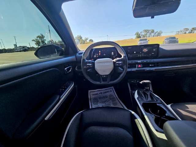 Used 2025 Kia K4 GT-Line w/ GT-Line Premium Package FWD image 13