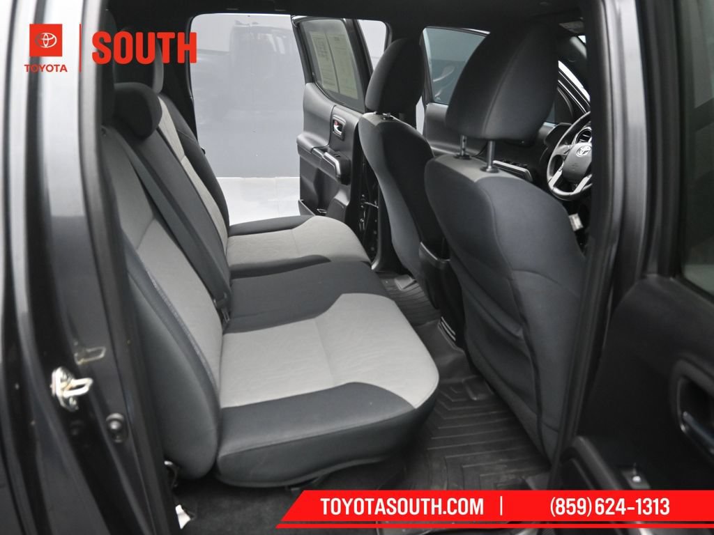 Used 2020 Toyota Tacoma TRD Off-Road AWD/4WD image 40