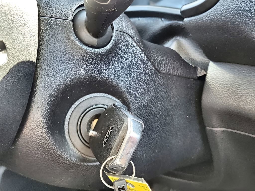 Used 2020 Kia Soul S image 30