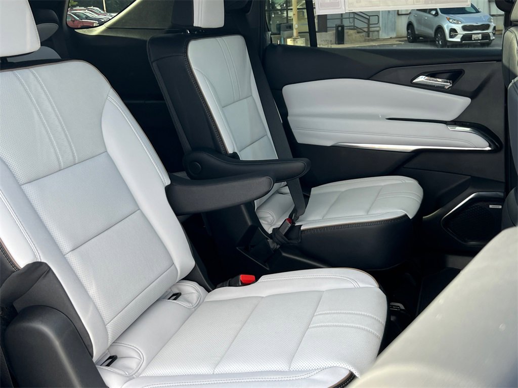 New 2026 Chevrolet Traverse High Country image 10