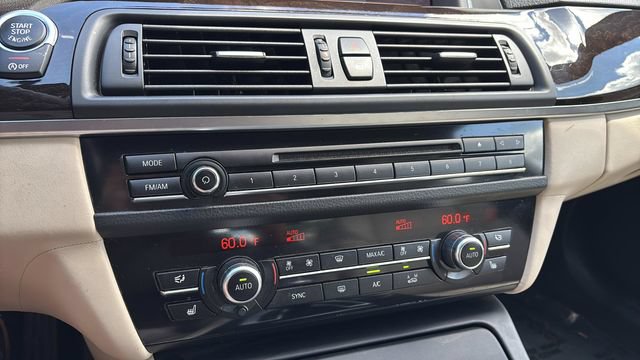 Used 2016 BMW M5 RWD image 31