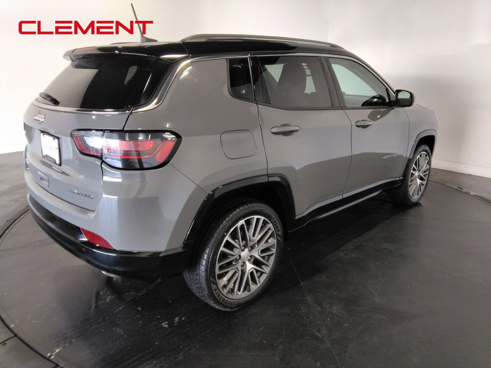 Used 2022 Jeep Compass Limited w/ Elite Group image 6