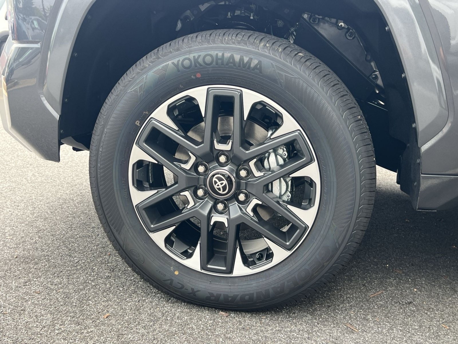 New 2026 Toyota Tundra Limited AWD/4WD image 5