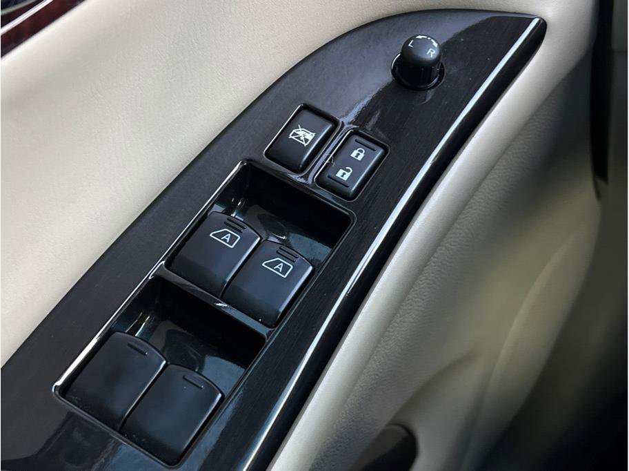 Used 2016 INFINITI QX50 AWD w/ Premium Plus Package image 20