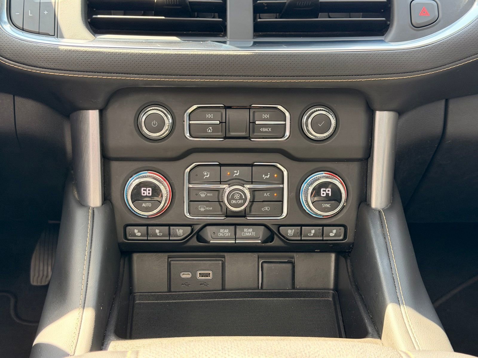 Used 2023 GMC Yukon XL SLT RWD image 19