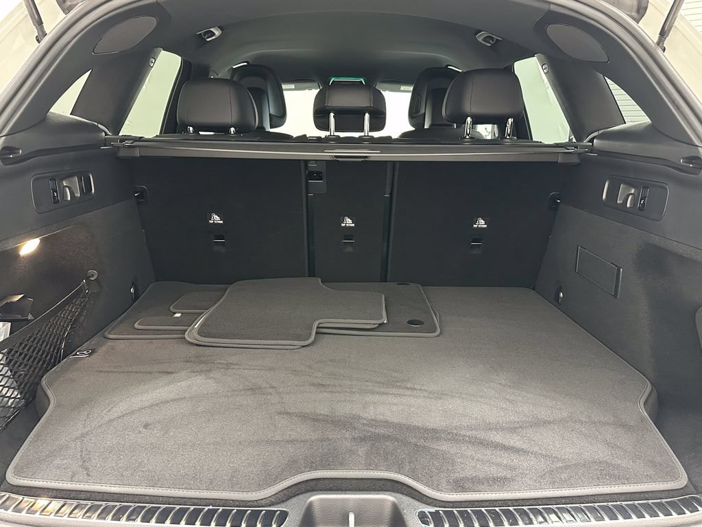 Used 2025 Mercedes-Benz GLC 350e 4MATIC image 22