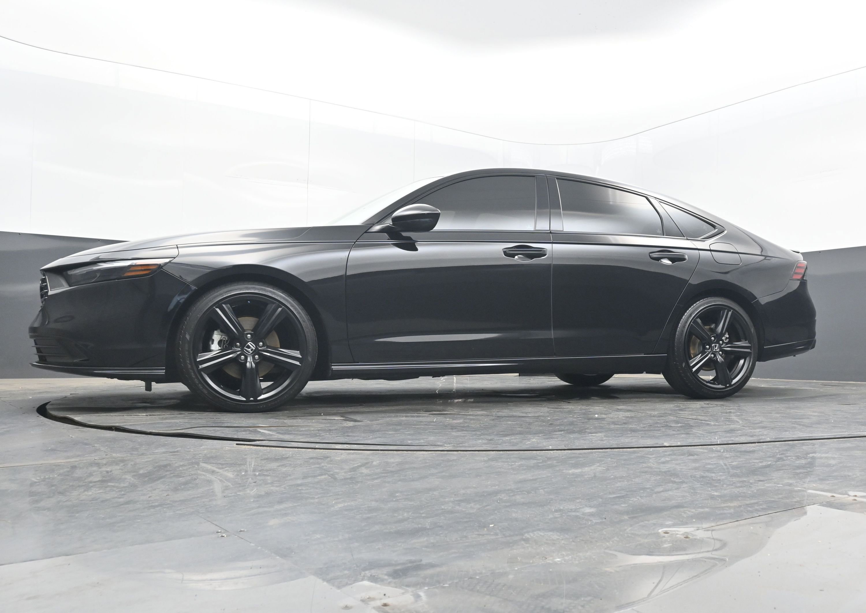 Used 2023 Honda Accord Sport image 25