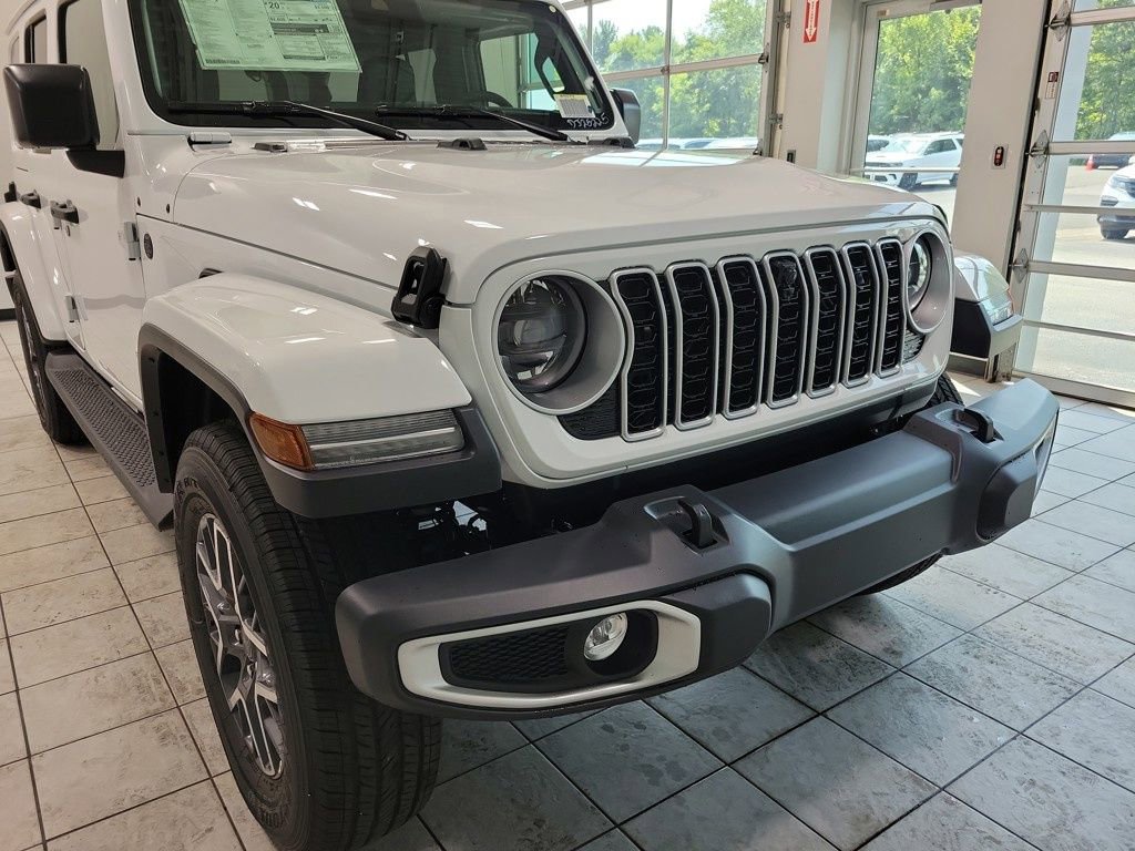 New 2025 Jeep Wrangler Sahara image 25