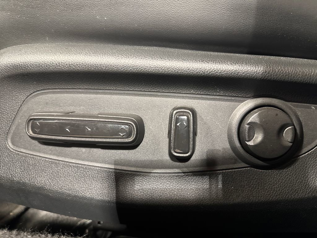 Used 2023 Honda Accord Sport image 17