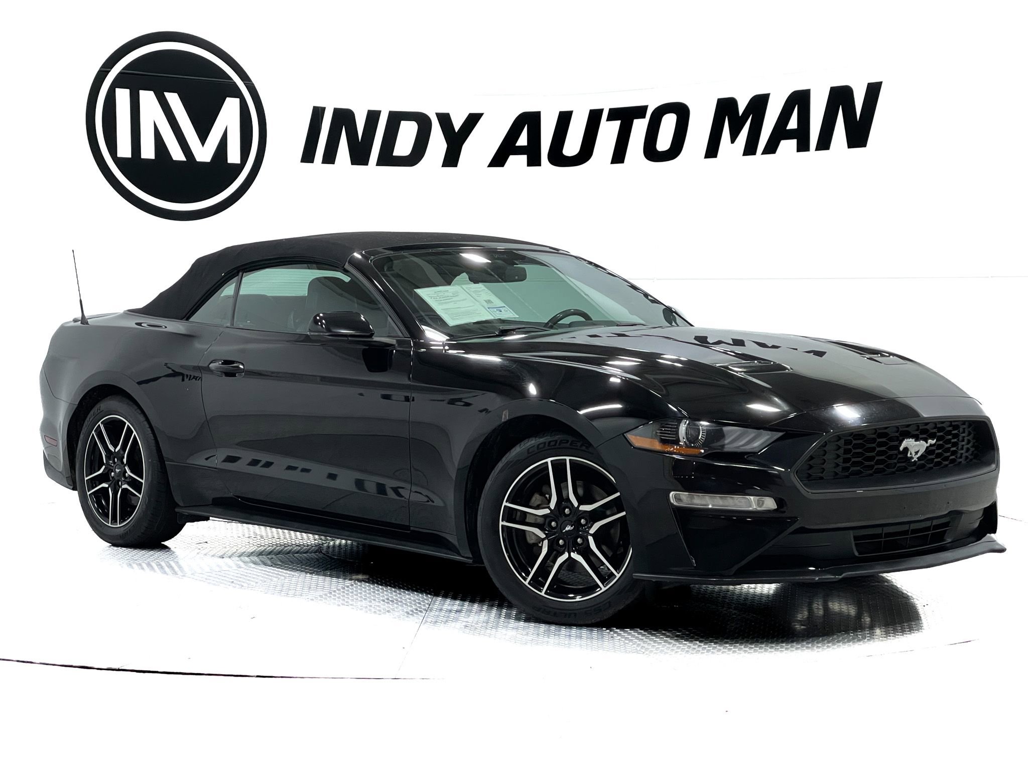 Used 2019 Ford Mustang Premium RWD image 2
