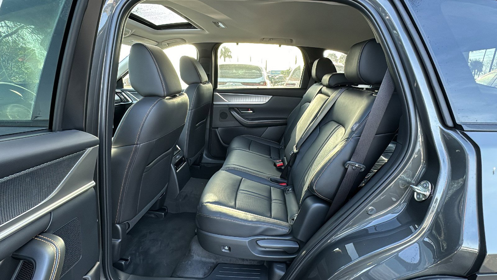 New 2026 MAZDA CX-90 Plug-In Hybrid w/ Preferred image 16