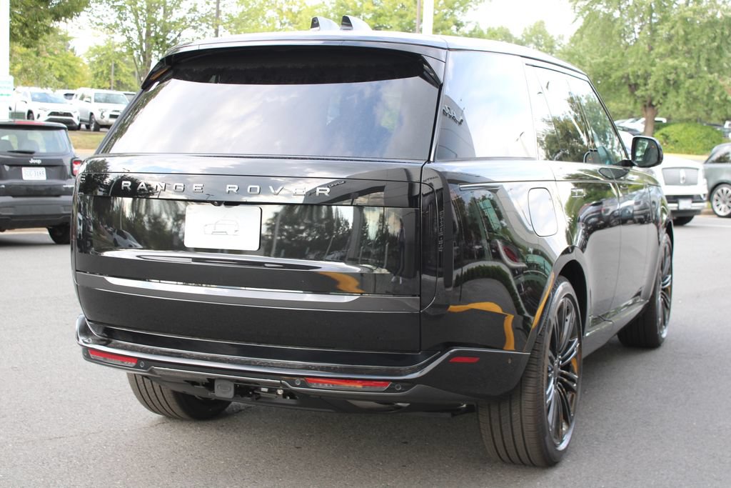 New 2026 Land Rover Range Rover SE AWD/4WD image 3