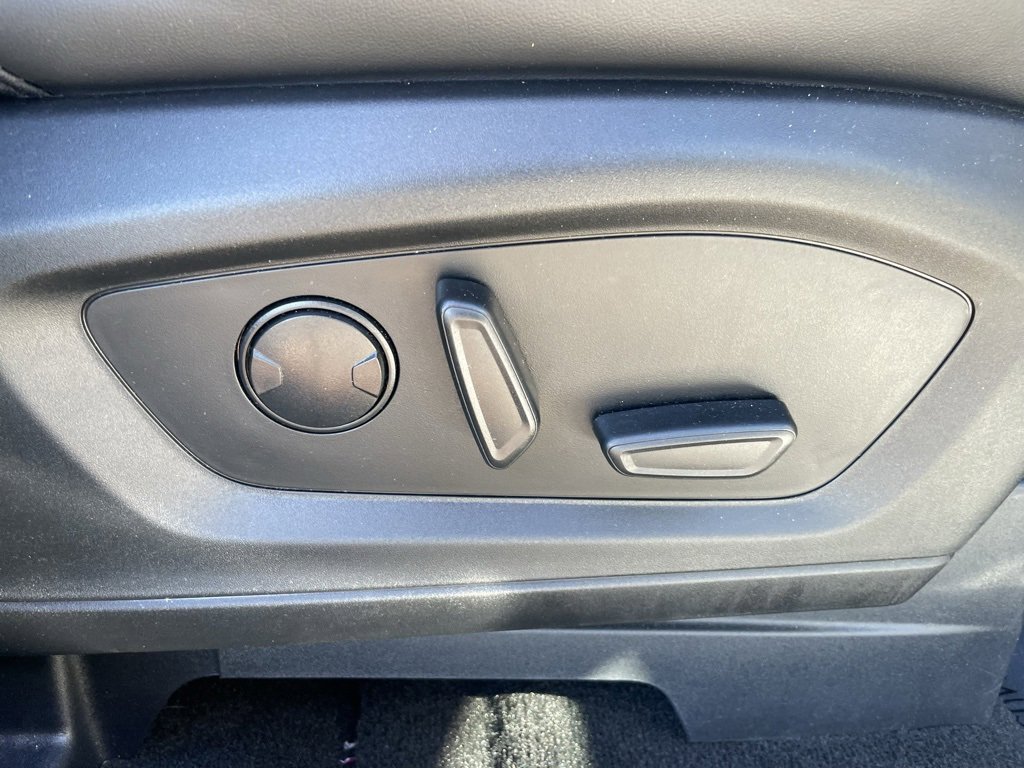 Used 2025 Ford Explorer ST-Line image 59