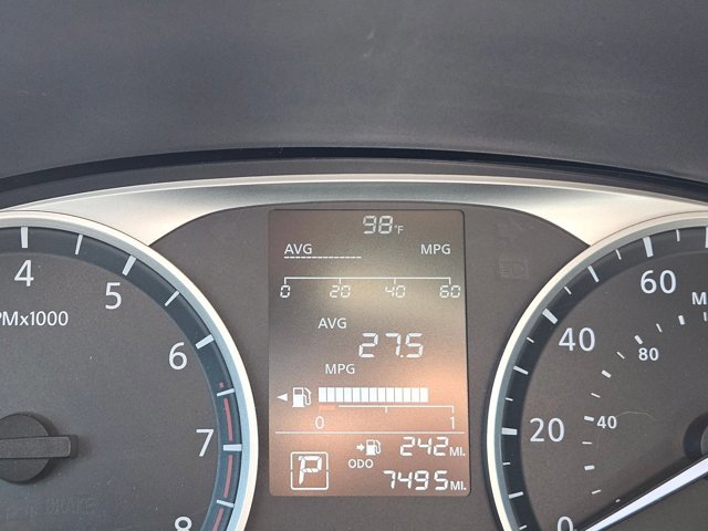 Used 2024 Nissan Kicks S FWD image 12