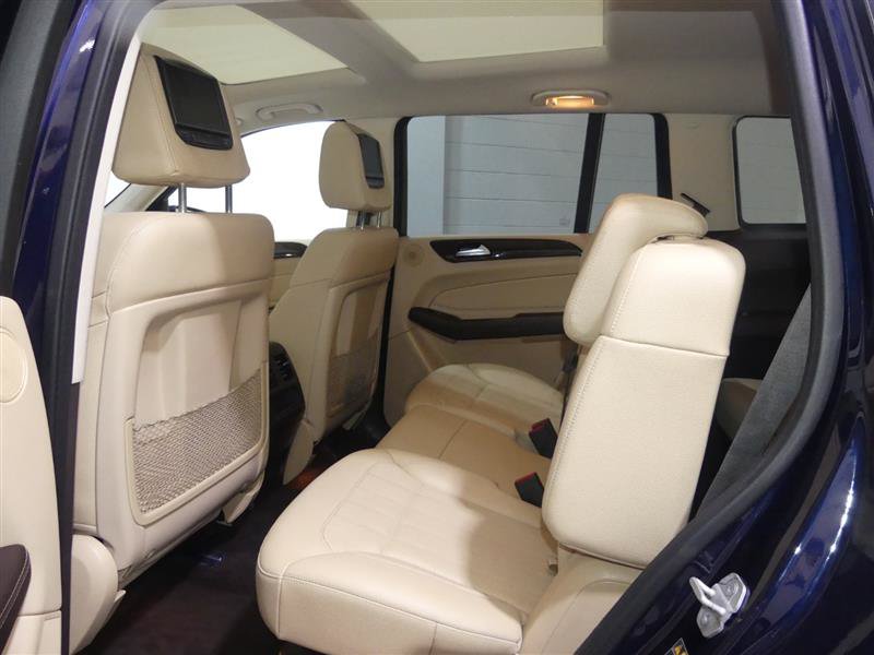 Used 2017 Mercedes-Benz GLS 450 4MATIC image 27