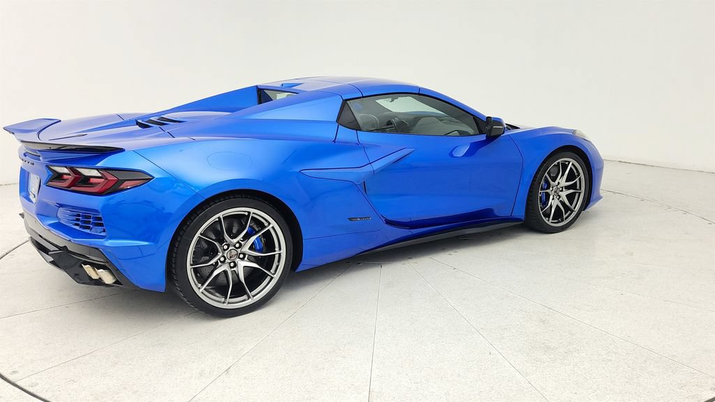 Used 2025 Chevrolet Corvette E-Ray AWD/4WD image 7
