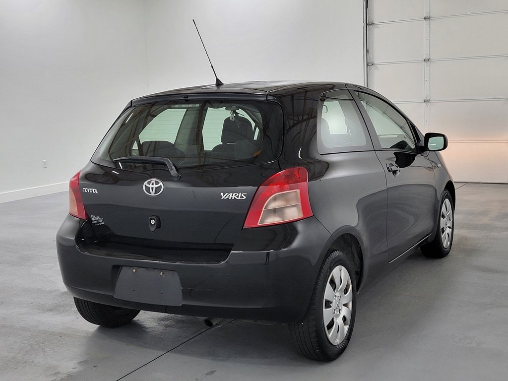 Used 2008 Toyota Yaris 2-Door Hatchback FWD image 8