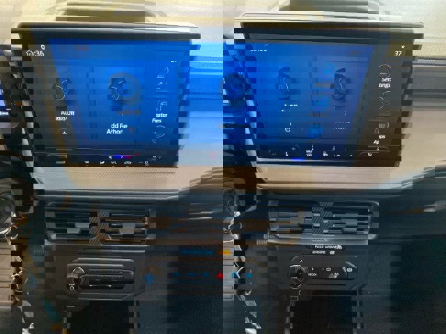 New 2025 Ford Maverick XL w/ Equipment Group 101A image 21