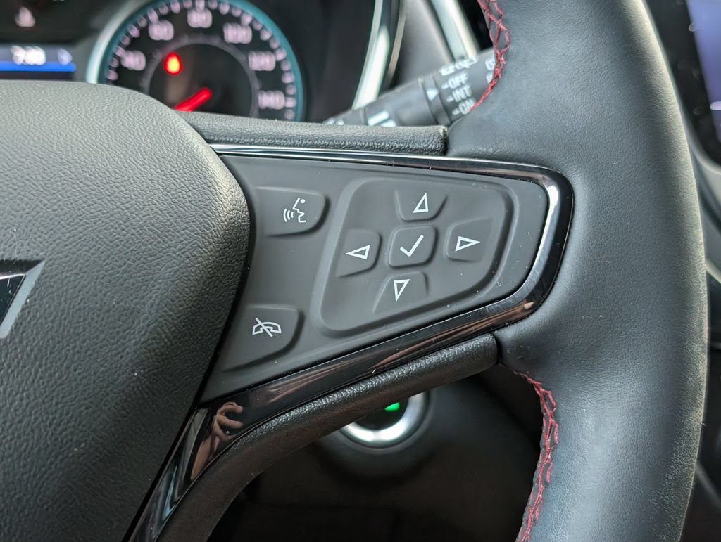 Used 2023 Chevrolet Equinox RS w/ RS Leather Package FWD image 29