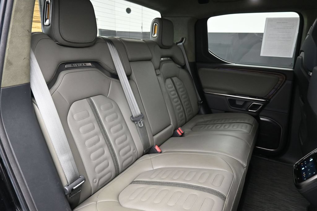 Used 2022 Rivian R1T Adventure AWD/4WD image 25