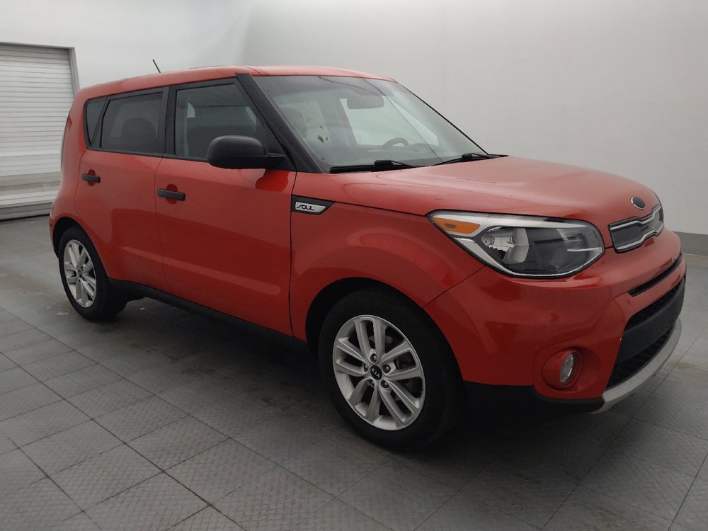 Used 2019 Kia Soul + FWD image 11
