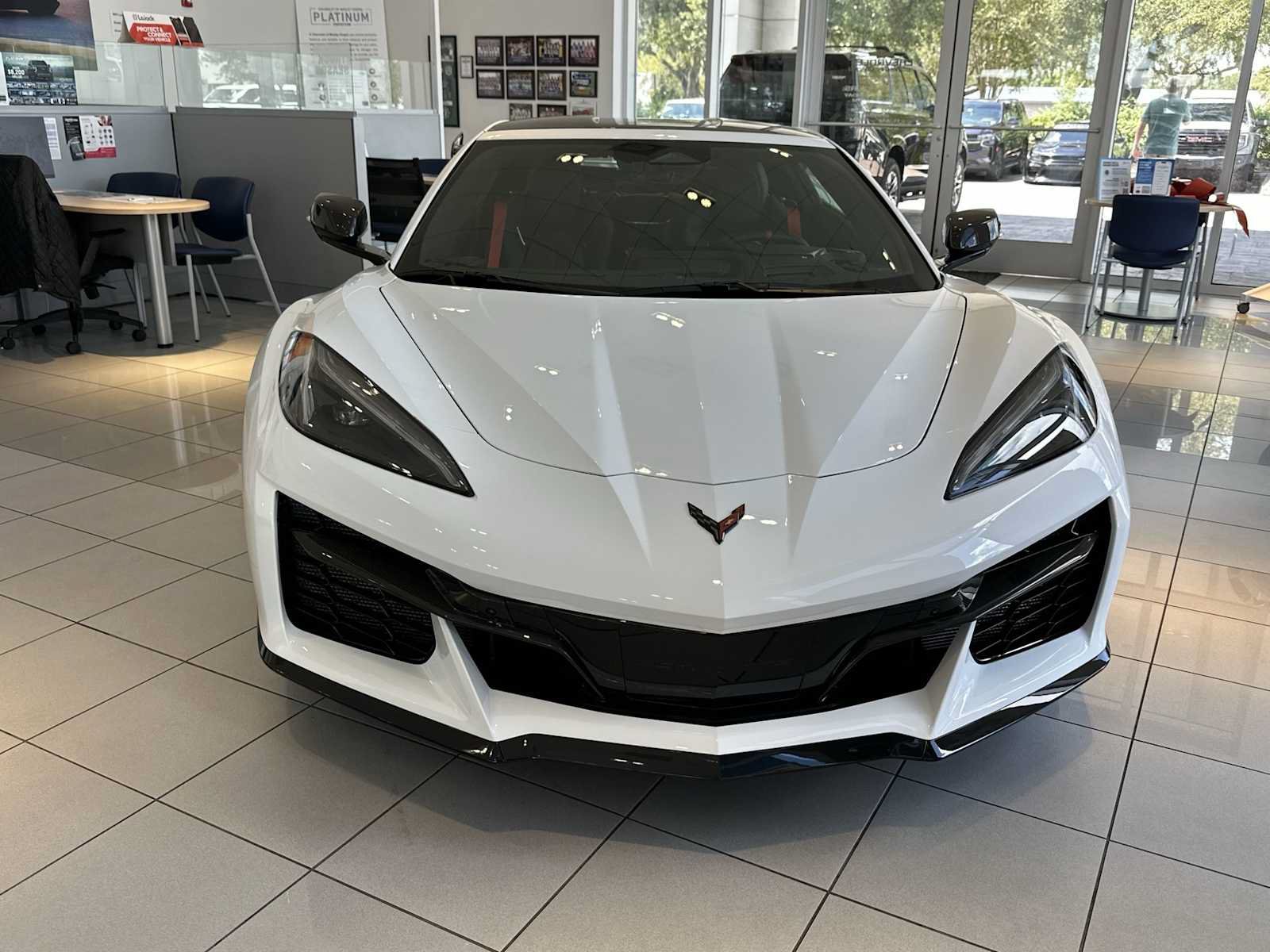 New 2027 Chevrolet Corvette Grand Sport w/ Z52 Sport Performance Package RWD image 9