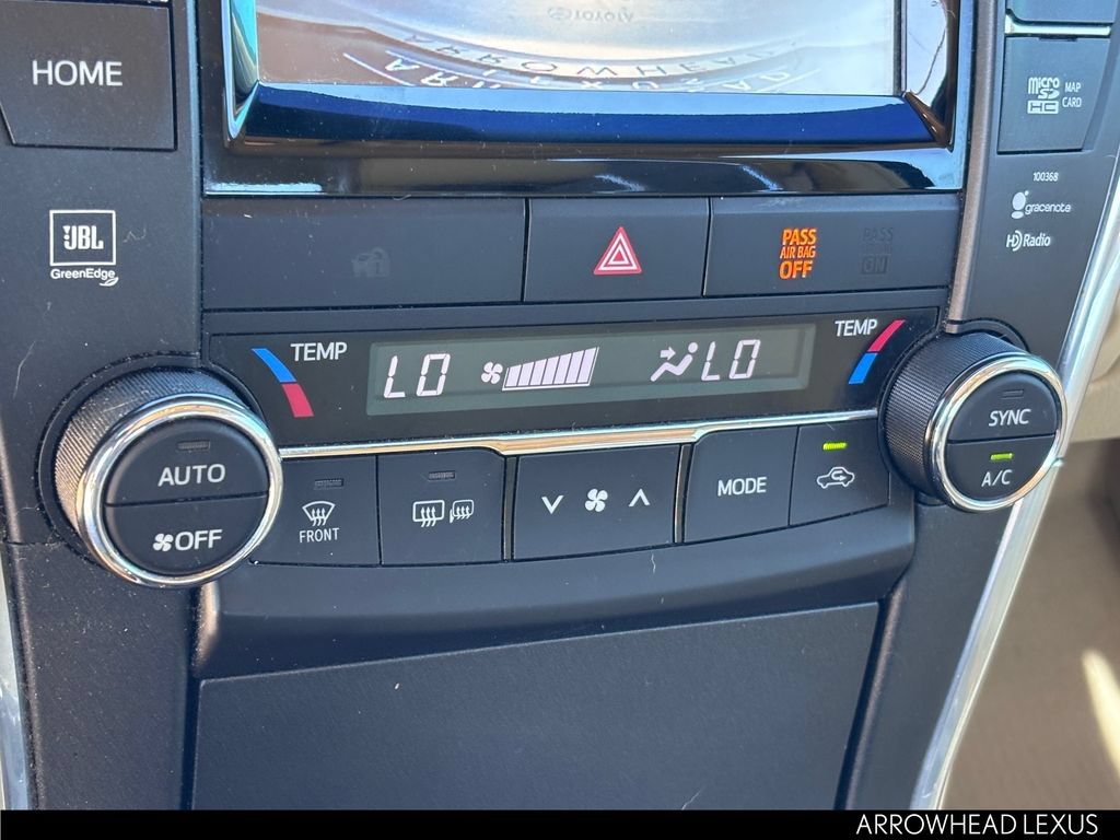 Used 2015 Toyota Camry XLE w/ Moonroof Package FWD image 28