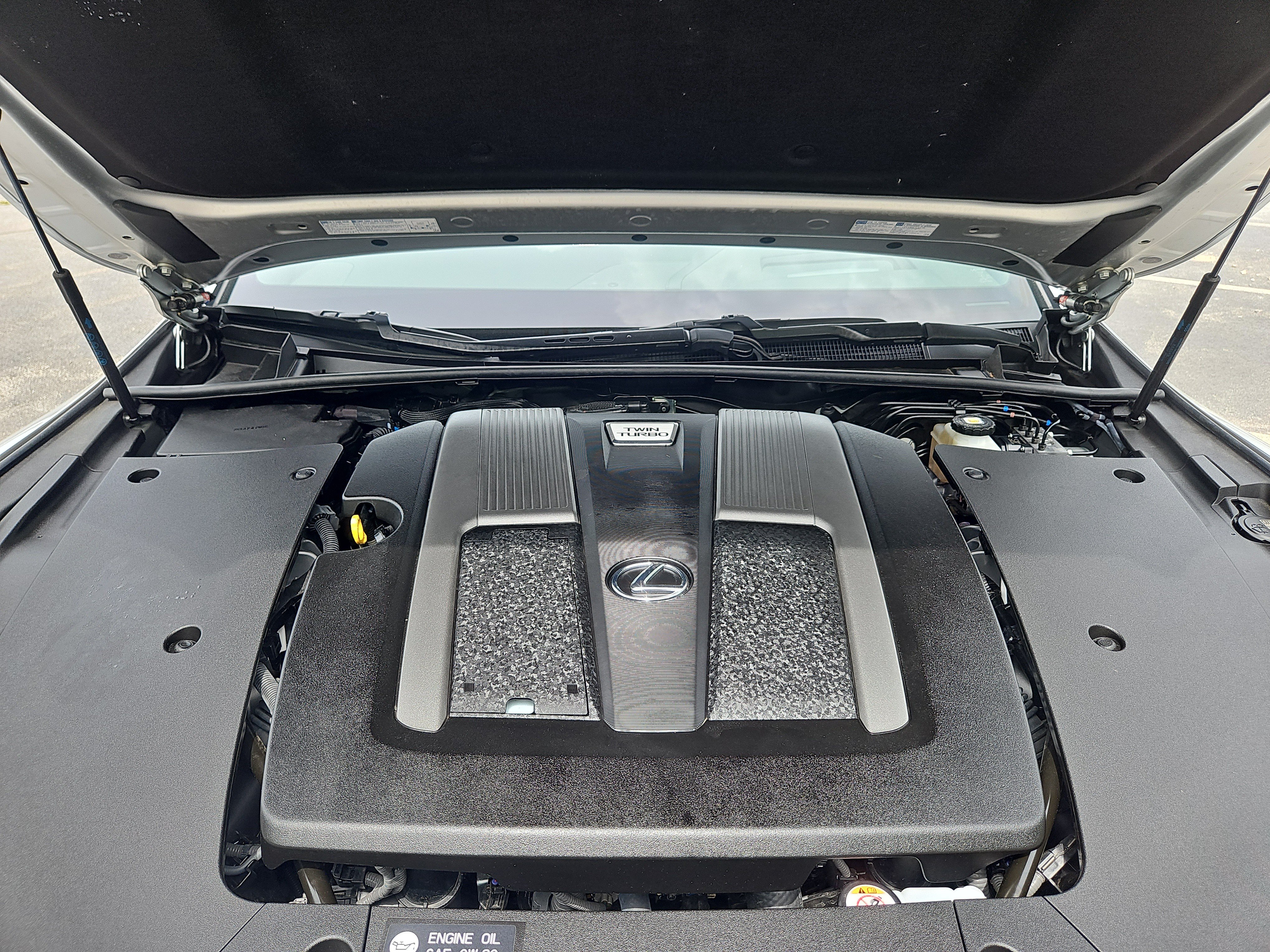 Used 2024 Lexus LS 500 AWD w/ Interior Upgrade Package image 34
