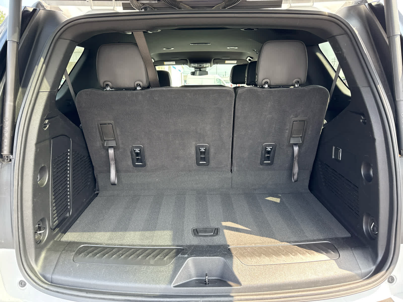 Certified 2025 Chevrolet Tahoe LT AWD/4WD image 24