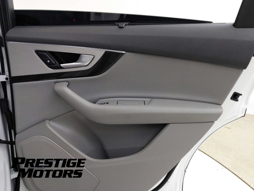 Used 2019 Audi Q7 2.0T Premium Plus w/ Premium Plus Package AWD/4WD image 31