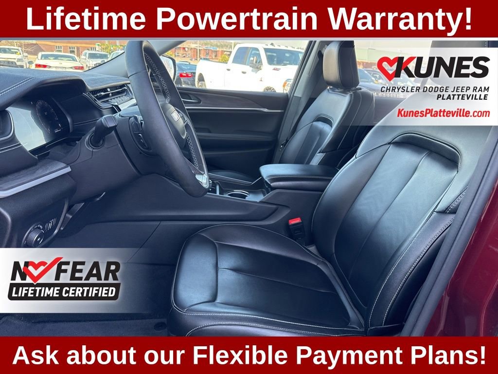 Used 2024 Jeep Grand Cherokee Limited AWD/4WD image 13