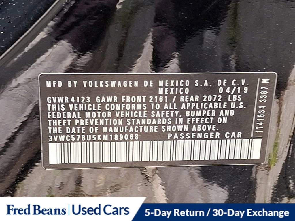 Used 2019 Volkswagen Jetta SE w/ Cold Weather Package image 28