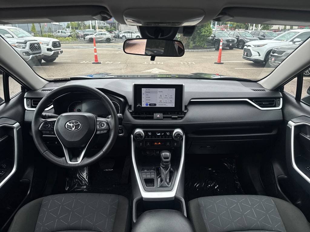 Used 2025 Toyota RAV4 XLE w/ Convenience Package AWD/4WD image 12
