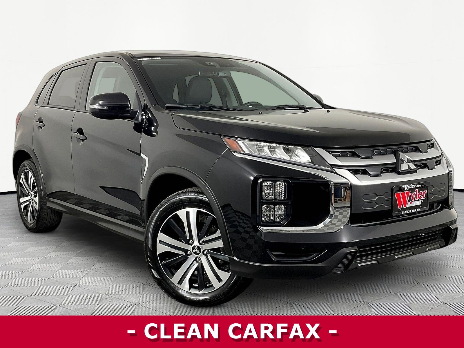 Used 2026 Mitsubishi Outlander Sport SE AWD/4WD image 3