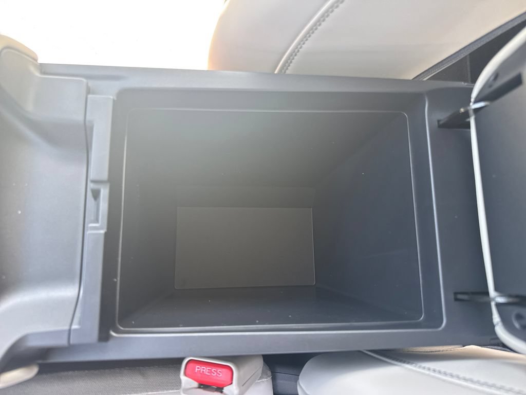 New 2026 Nissan Sentra SL w/ Floor Mat Package FWD image 27