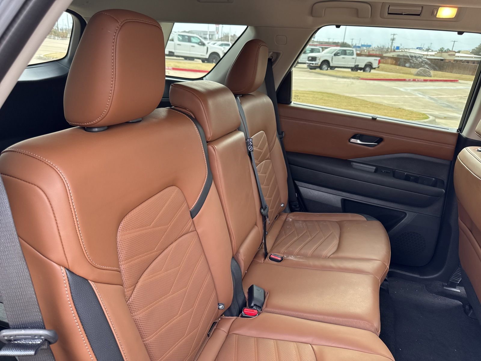 Used 2024 Nissan Pathfinder Platinum w/ Cargo Package image 23