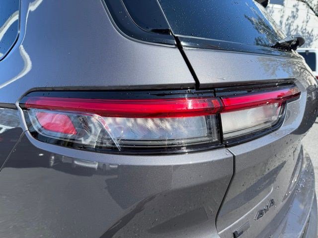 Used 2021 Jeep Grand Cherokee L Laredo image 13