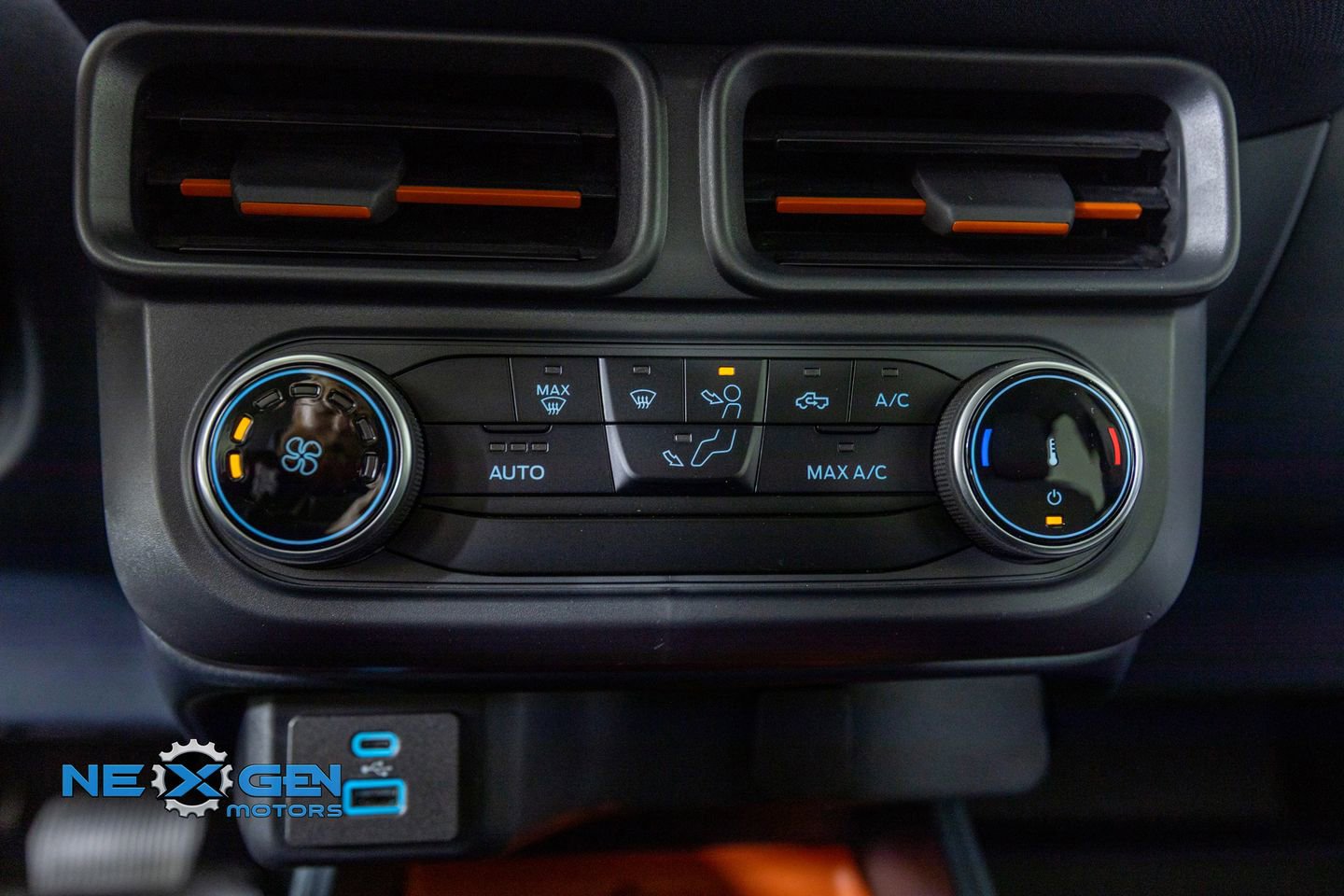 Used 2024 Ford Maverick XLT w/ Equipment Group 300A Standard image 21