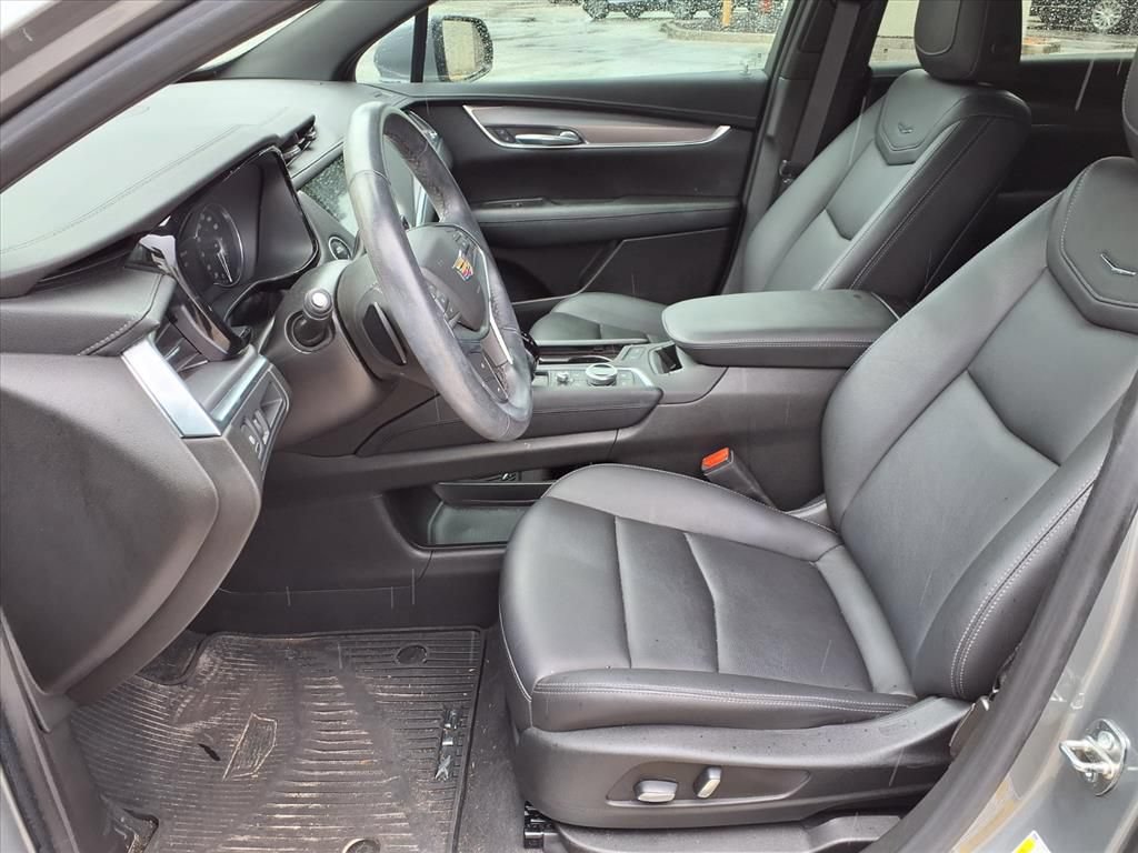 Used 2023 Cadillac XT5 Luxury FWD image 13
