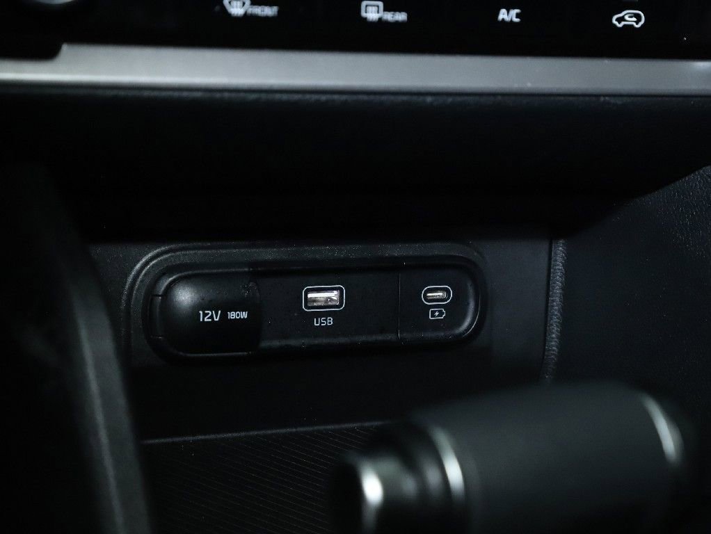 Used 2025 Kia Sportage LX AWD/4WD image 27