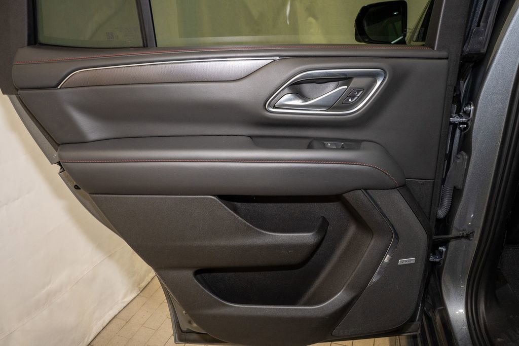 Used 2022 Chevrolet Tahoe RST w/ Sport Performance Package image 12