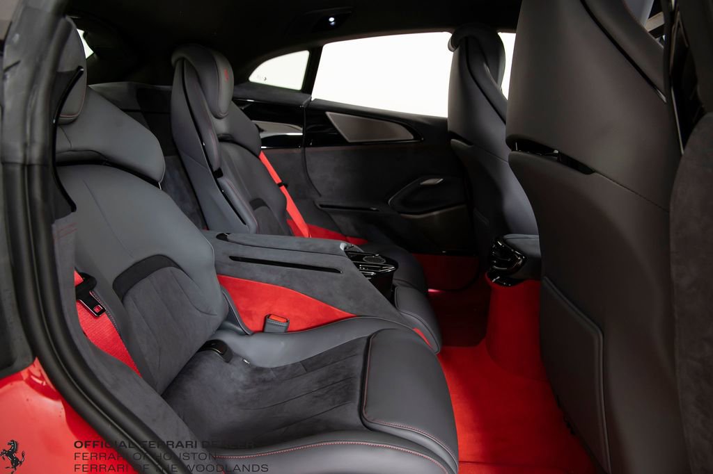 Used 2026 Ferrari Purosangue AWD/4WD image 19
