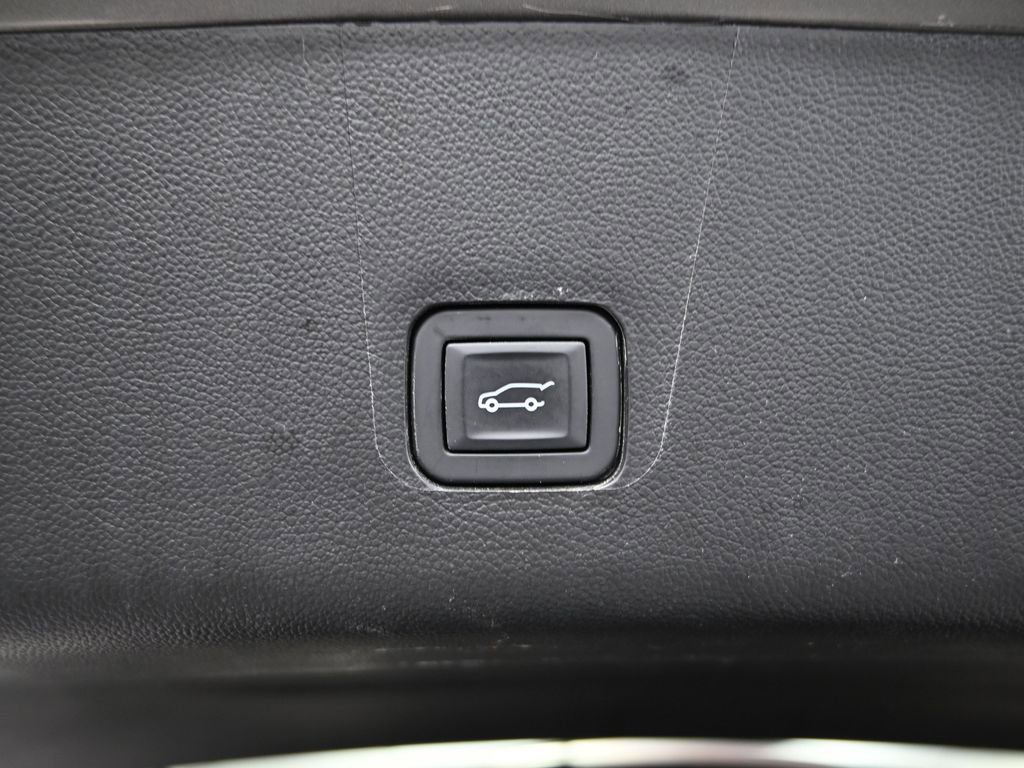 Used 2019 Chevrolet Traverse LT image 41