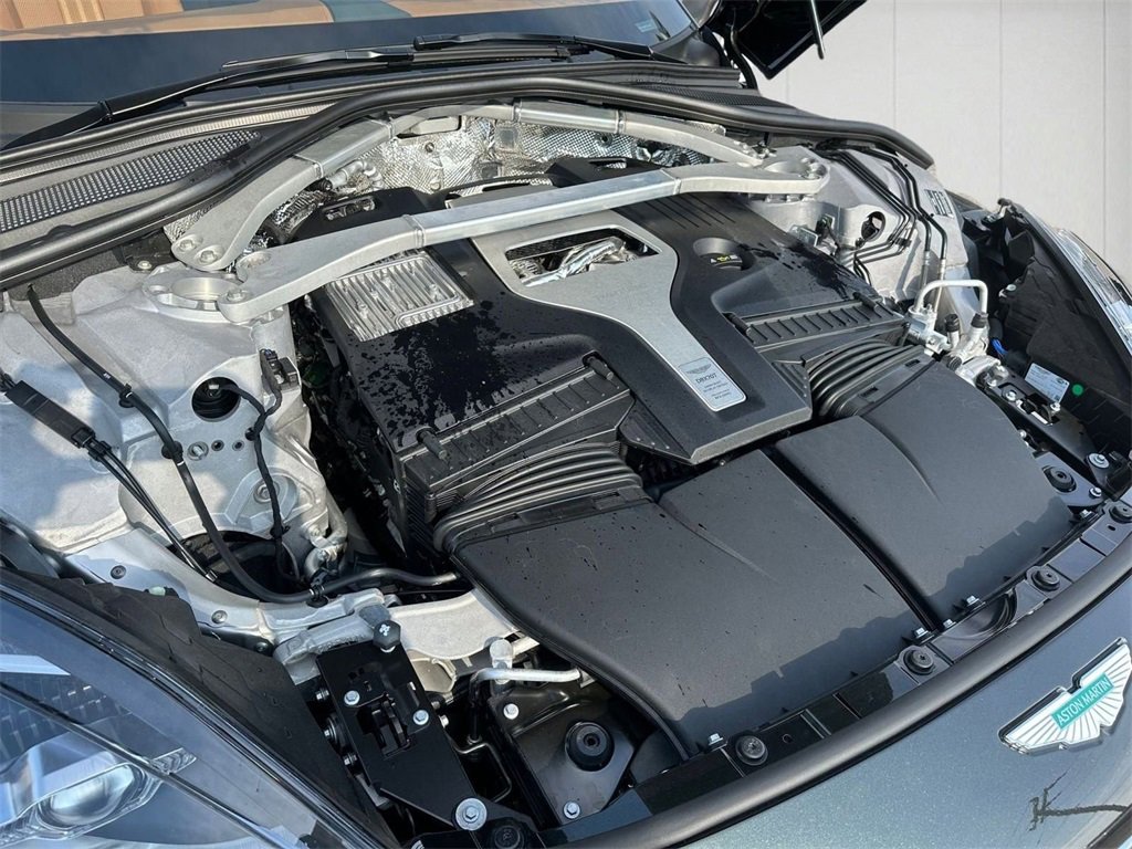 New 2026 Aston Martin DBX 707 image 28