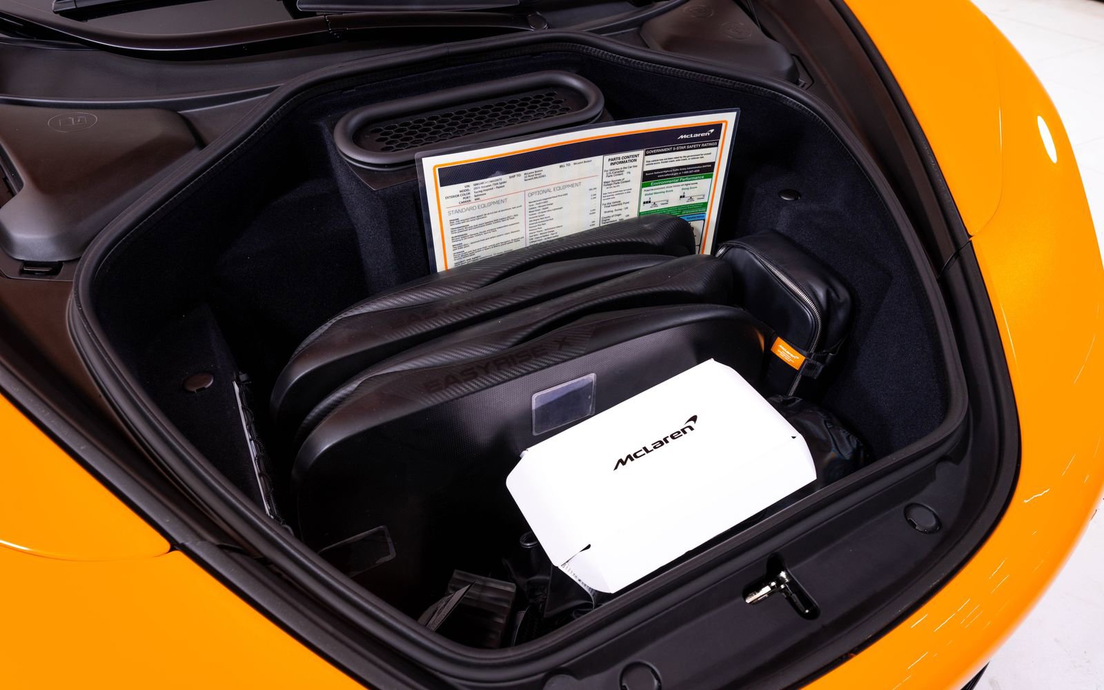 Used 2026 McLaren 750S Spider RWD image 25