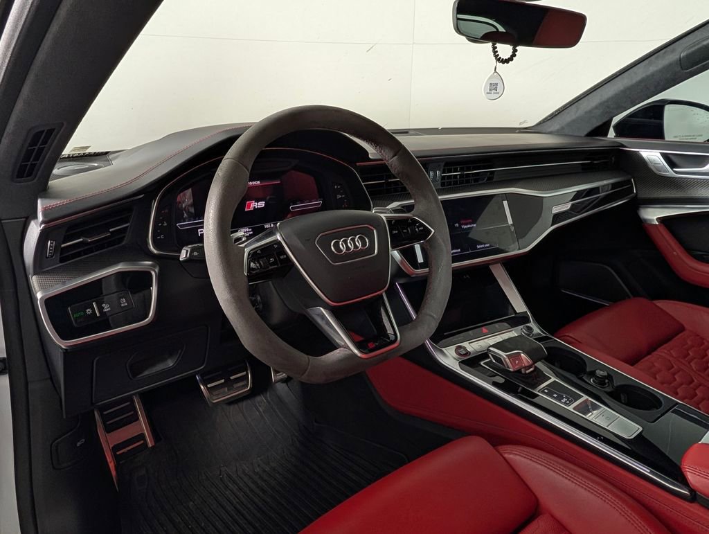Used 2024 Audi RS 7 Performance image 4