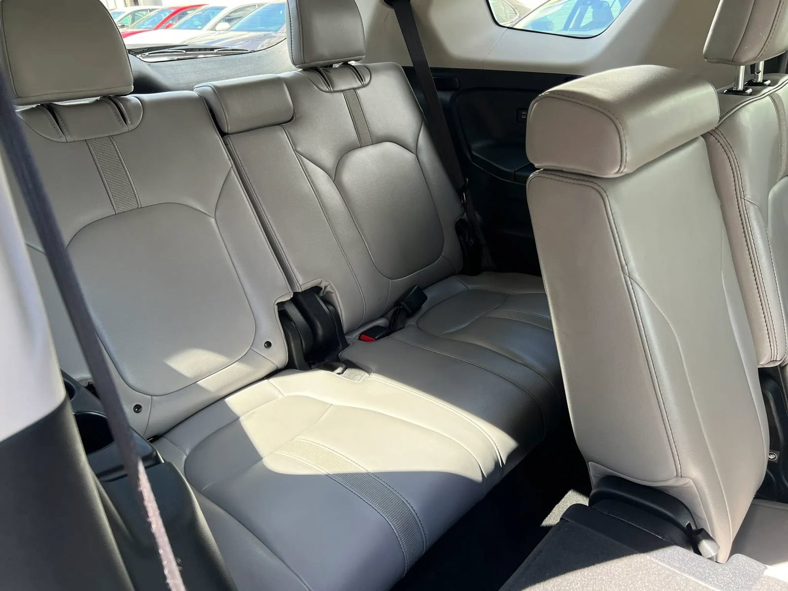 Used 2025 Honda Pilot EX-L image 10