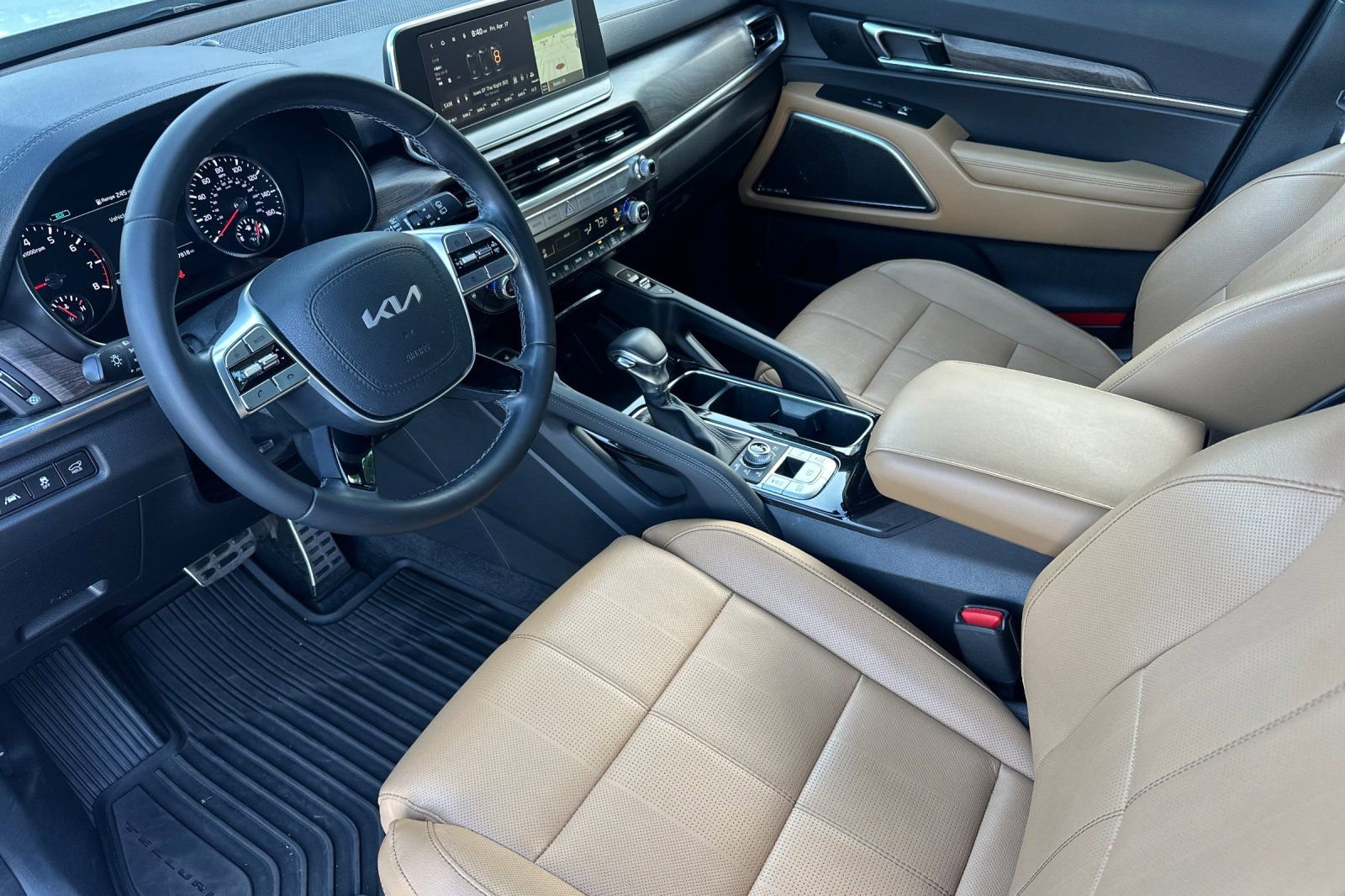Used 2022 Kia Telluride SX w/ Nightfall Edition Package image 10