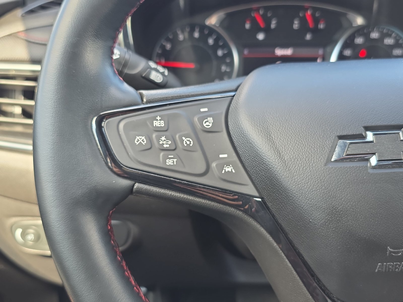 Used 2024 Chevrolet Equinox RS w/ RS Leather Package FWD image 14